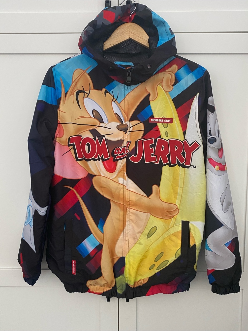 Members Only Tom and Jerry Hooded Multi Colour Windbreaker Jacket Lined Small